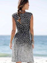 将图片加载到图库查看器，Polka Dot Wrap Dress
