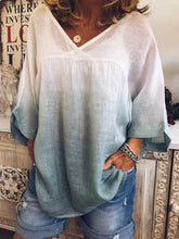 将图片加载到图库查看器，Plus size V-neck gradient long-sleeved T-shirt
