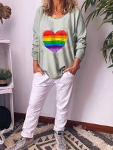 将图片加载到图库查看器，Plus Size Rainbow Love Print Long-Sleeved Top
