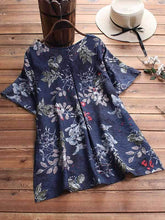 将图片加载到图库查看器，Plus size leaf printed button short sleeve shirt
