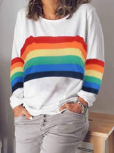 将图片加载到图库查看器，Plus Size Rainbow Printed Long-Sleeved Top
