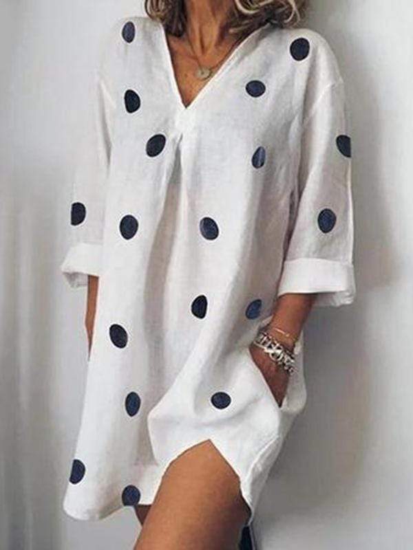 Plus size V-neck dot print dress